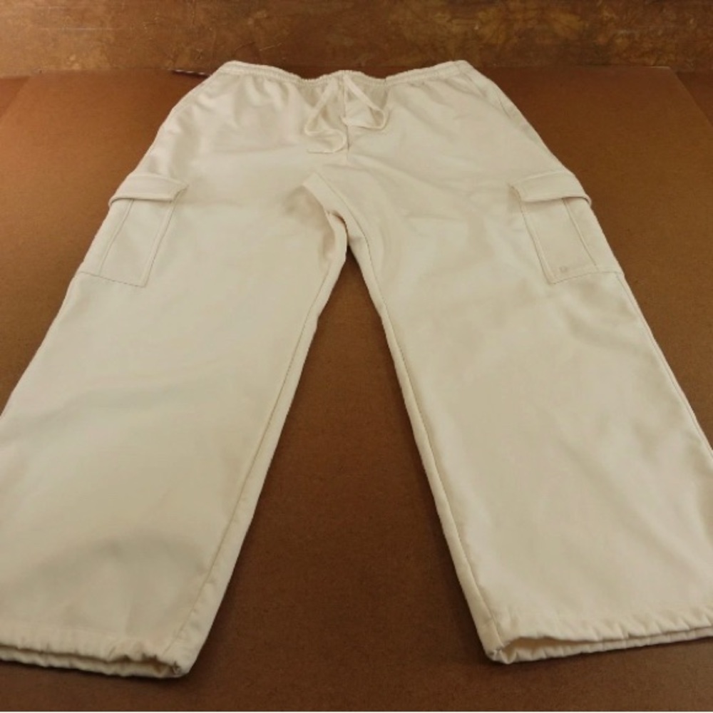 PINK Victoria's Secret Cream Cargo Lounge Pants